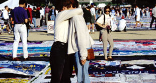 Ronald Reagan menciona al sida por primera vez